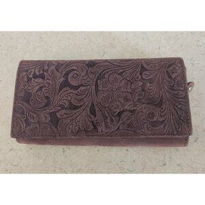 Ladies wallet   leather with RFID protection Compact with  credit card sleeves